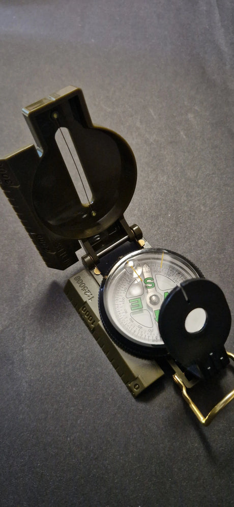 Boussole haute précision type armée NEUNOEIL